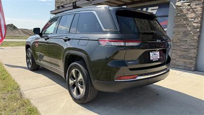 2024 Jeep Grand Cherokee 4xe - Photo 2 - Williston, ND 58801
