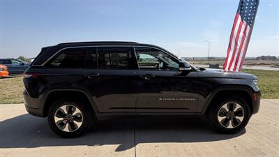 2024 Jeep Grand Cherokee 4xe - Photo 5 - Williston, ND 58801