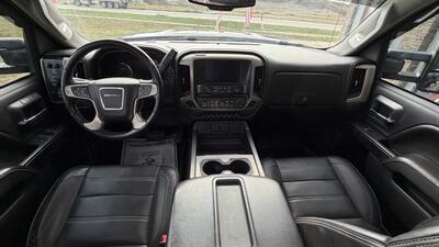 2015 GMC Sierra 3500HD Denali - Photo 11 - Williston, ND 58801