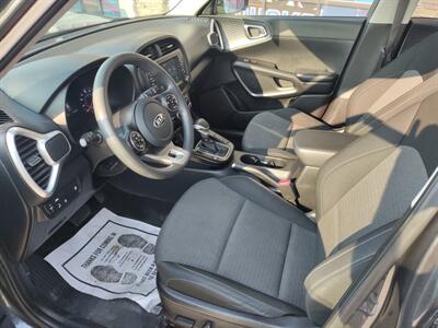 2021 Kia Soul S   - Photo 8 - Williston, ND 58801