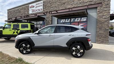 2025 Hyundai Kona SEL - Photo 1 - Williston, ND 58801
