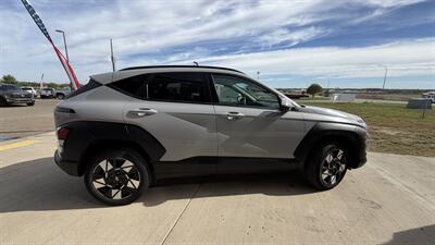 2025 Hyundai Kona SEL - Photo 6 - Williston, ND 58801
