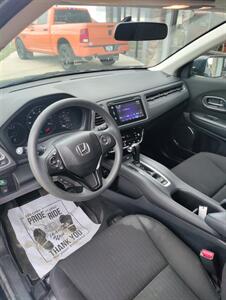 2017 Honda HR-V EX - Photo 5 - Williston, ND 58801