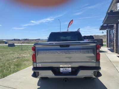 2019 Chevrolet Silverado 1500 RST - Photo 2 - Williston, ND 58801