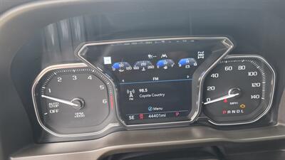 2021 GMC Sierra 1500 Denali   - Photo 6 - Williston, ND 58801