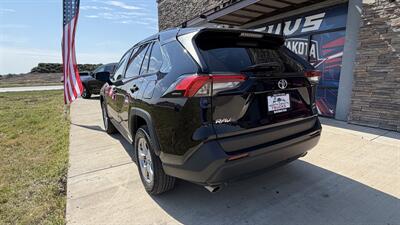2025 Toyota RAV4 XLE - Photo 2 - Williston, ND 58801