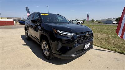 2025 Toyota RAV4 XLE - Photo 10 - Williston, ND 58801