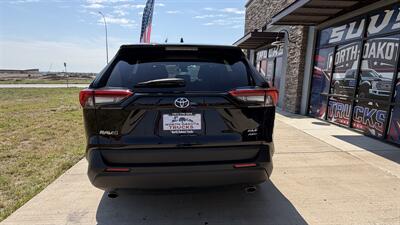 2025 Toyota RAV4 XLE - Photo 3 - Williston, ND 58801