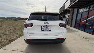 2018 Jeep Compass Latitude - Photo 3 - Williston, ND 58801