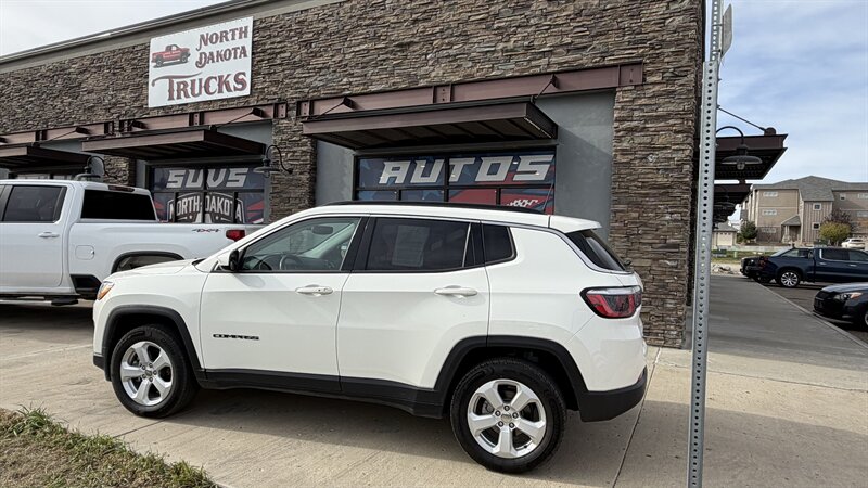 2018 Jeep Compass Latitude   - Photo 1 - Williston, ND 58801