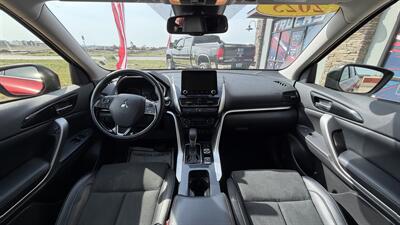 2025 Mitsubishi Eclipse Cross SE   - Photo 11 - Williston, ND 58801