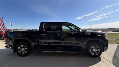 2019 GMC Sierra 1500 SLT - Photo 5 - Williston, ND 58801