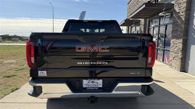 2019 GMC Sierra 1500 SLT - Photo 3 - Williston, ND 58801