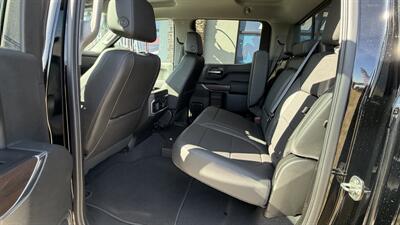 2019 GMC Sierra 1500 SLT - Photo 9 - Williston, ND 58801