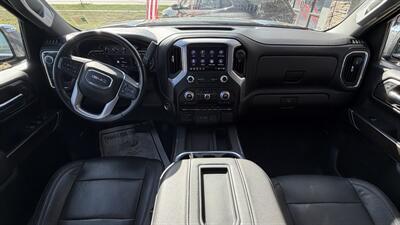 2019 GMC Sierra 1500 SLT - Photo 10 - Williston, ND 58801