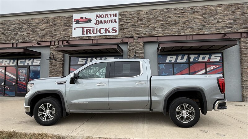 2025 GMC Sierra 1500 SLT   - Photo 1 - Williston, ND 58801