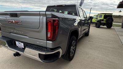 2025 GMC Sierra 1500 SLT   - Photo 4 - Williston, ND 58801