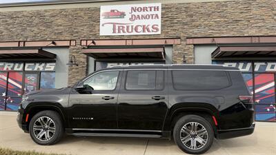 2024 Jeep Wagoneer L Series II - Photo 1 - Williston, ND 58801