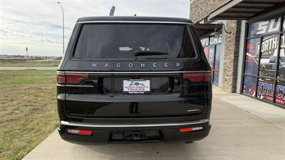 2024 Jeep Wagoneer L Series II - Photo 3 - Williston, ND 58801