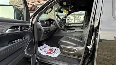 2024 Jeep Wagoneer L Series II - Photo 9 - Williston, ND 58801