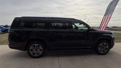 2024 Jeep Wagoneer L Series II - Photo 5 - Williston, ND 58801