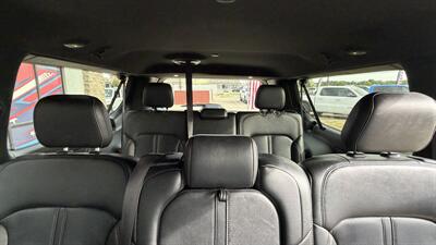 2024 Jeep Wagoneer L Series II - Photo 12 - Williston, ND 58801