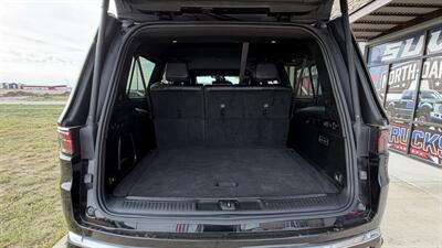2024 Jeep Wagoneer L Series II - Photo 13 - Williston, ND 58801