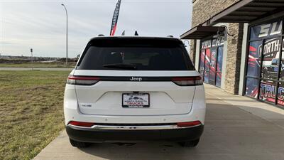 2024 Jeep Grand Cherokee 4xe - Photo 3 - Williston, ND 58801