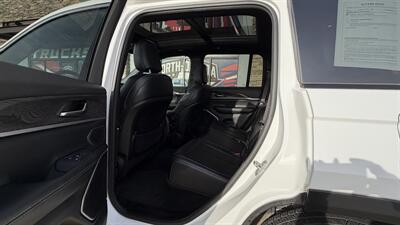 2024 Jeep Grand Cherokee 4xe - Photo 10 - Williston, ND 58801