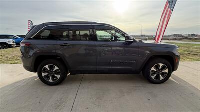 2024 Jeep Grand Cherokee 4xe - Photo 5 - Williston, ND 58801