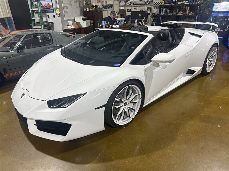 2019 Lamborghini Huracan LP 580-2 Spyder  