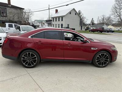 2017 Ford Taurus SEL   - Photo 6 - Somerville, OH 45064