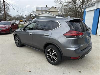 2019 Nissan Rogue SV   - Photo 7 - Somerville, OH 45064