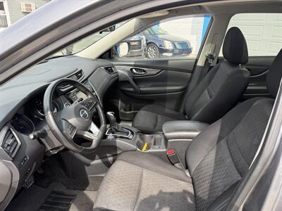 2019 Nissan Rogue SV   - Photo 15 - Somerville, OH 45064