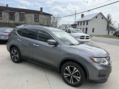 2019 Nissan Rogue SV   - Photo 3 - Somerville, OH 45064