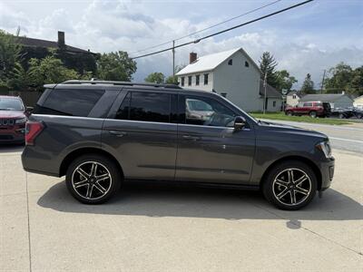 2019 Ford Expedition Limited - Photo 3 - Somerville, OH 45064