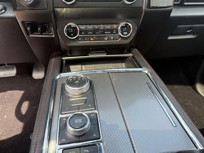 2019 Ford Expedition Limited - Photo 11 - Somerville, OH 45064