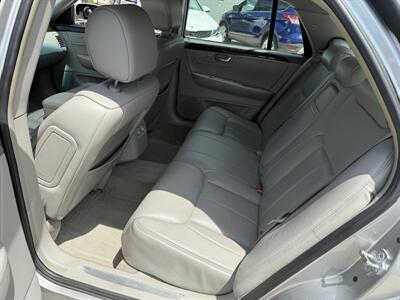 2008 Cadillac DTS Luxury II - Photo 11 - Somerville, OH 45064