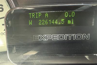 2012 Ford Expedition Limited - Photo 11 - Somerville, OH 45064