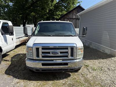 2011 Ford ESeries E-450 SD   - Photo 2 - Somerville, OH 45064
