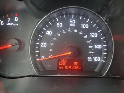 2015 Kia Sorento LX - Photo 8 - Somerville, OH 45064