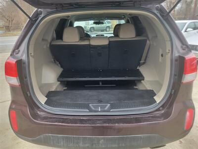 2015 Kia Sorento LX - Photo 5 - Somerville, OH 45064