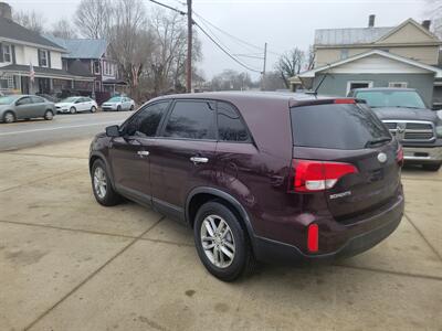 2015 Kia Sorento LX - Photo 4 - Somerville, OH 45064