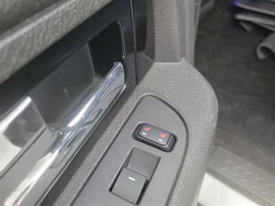2014 Ford F-150 Platinum - Photo 14 - Somerville, OH 45064