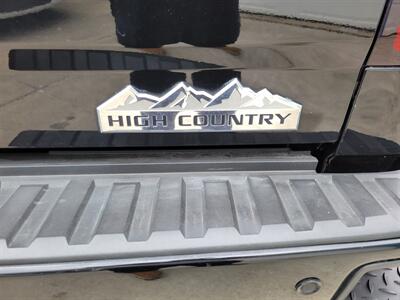 2015 Chevrolet Silverado 1500 High Country   - Photo 4 - Somerville, OH 45064