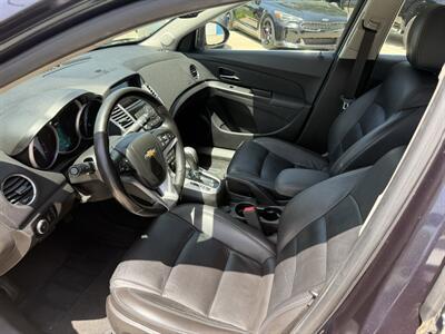 2017 Ford Focus SE - Photo 29 - Somerville, OH 45064