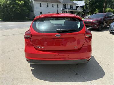 2017 Ford Focus SE - Photo 13 - Somerville, OH 45064