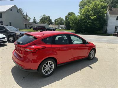 2017 Ford Focus SE - Photo 7 - Somerville, OH 45064