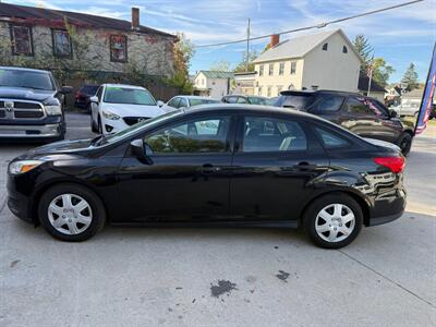 2015 Ford Focus S   - Photo 5 - Somerville, OH 45064