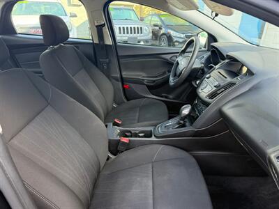 2015 Ford Focus S   - Photo 8 - Somerville, OH 45064